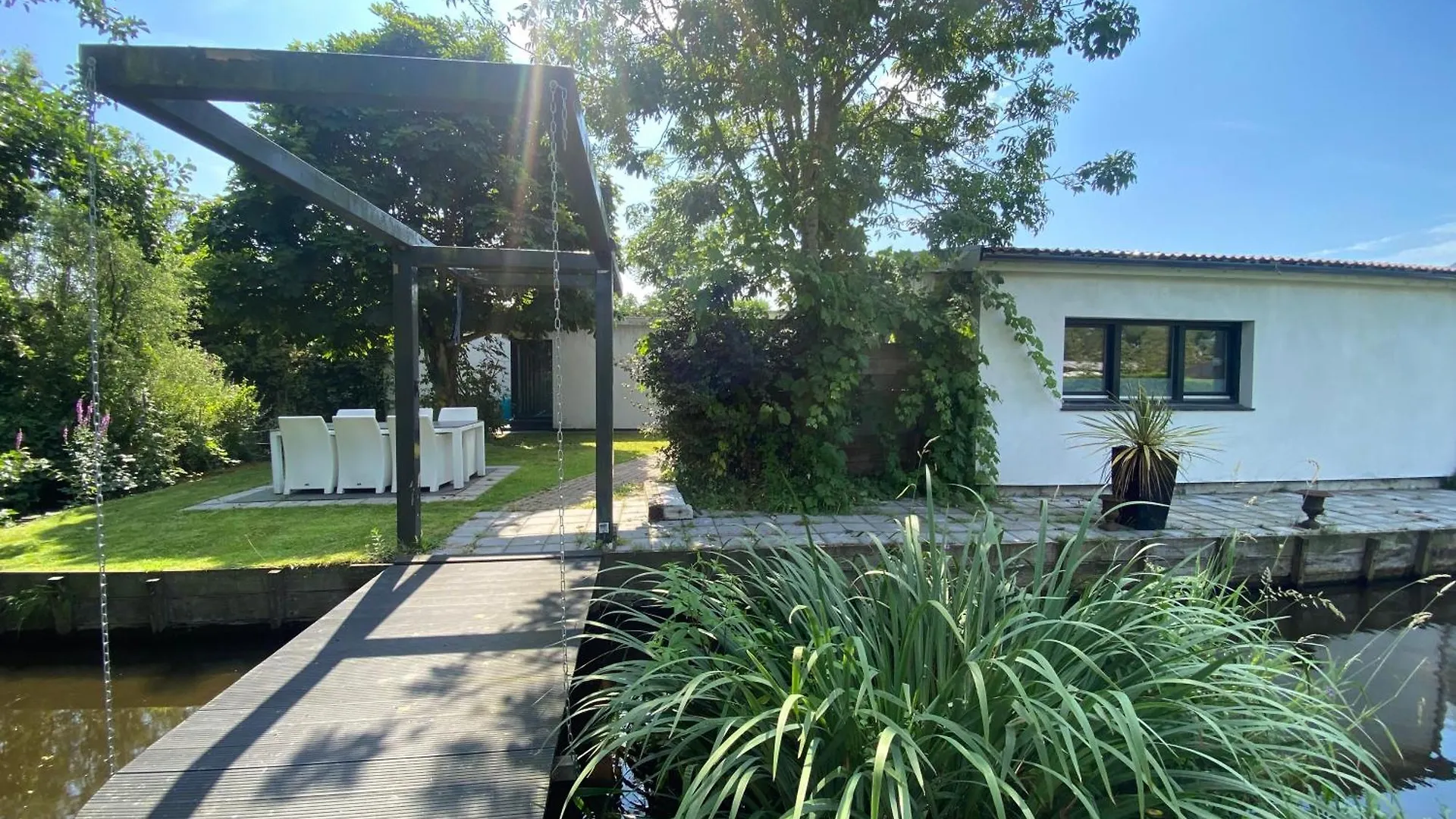 Bungalow Haarlem Amsterdam With Jacuzzi Vijfhuizen Netherlands